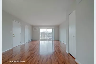 720 N Briar Hill Lane #5, Addison, IL 60101 - Photo 4