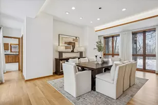 8425 Hickory Ct, Burr Ridge, IL 60527 - Photo 10