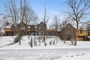 8425 Hickory Ct, Burr Ridge, IL 60527 - Photo 46