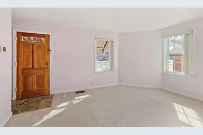 917 N 7th Street, Dekalb, IL 60115 - Photo 4