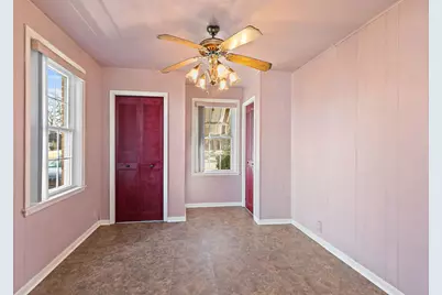 917 N 7th Street, Dekalb, IL 60115 - Photo 12