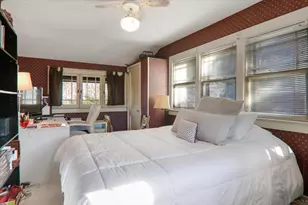 14 Broadway Pl, Normal, IL 61761 - Photo 24