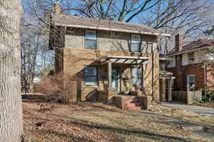 14 Broadway Pl, Normal, IL 61761 - Photo 2