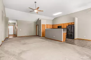 1978 Eagle Dr, Morris, IL 60450 - Photo 8