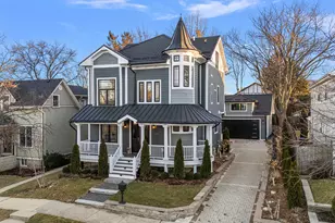 424 E Maple Ave, La Grange, IL 60525 - Photo 2