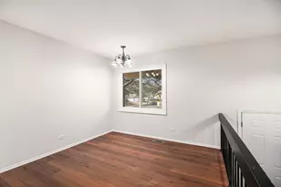 5209 Keene Ln, Hanover Park, IL 60133 - Photo 4