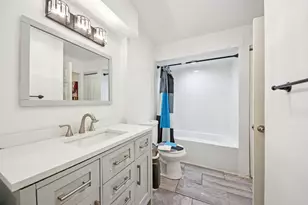 1861 Hollywood Ave, Hanover Park, IL 60133 - Photo 10