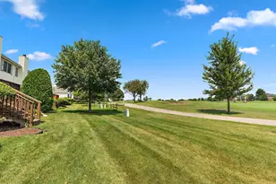 17225 Arrowhead Dr, Lockport, IL 60441 - Photo 28