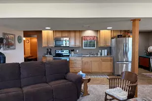 633 Park View St, Pecatonica, IL 61063 - Photo 38