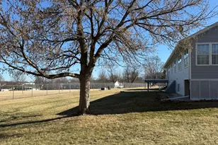 633 Park View St, Pecatonica, IL 61063 - Photo 56