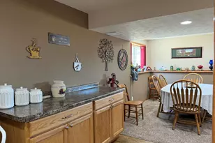 633 Park View St, Pecatonica, IL 61063 - Photo 32