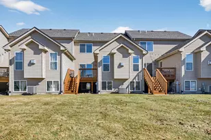 550 Madison Ln, Elgin, IL 60123 - Photo 32