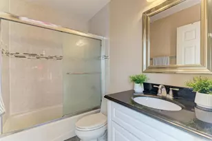 182 Lockwood Ln, Bloomingdale, IL 60108 - Photo 26