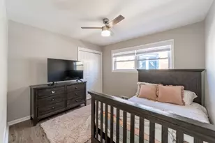 5806 S Menard Ave, Chicago, IL 60638 - Photo 10