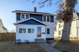 1610 30th St, Rock Island, IL 61201 - Photo 2