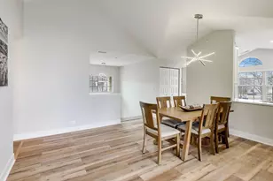 422 Cromwell Cir, Bartlett, IL 60103 - Photo 8