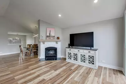 422 Cromwell Circle #2, Bartlett, IL 60103 - Photo 6