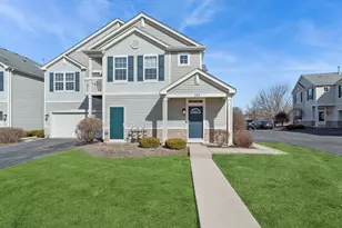 222 Bakers Dr W, Lakemoor, IL 60051 - Photo 2