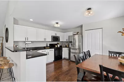 222 Bakers Drive W #222, Lakemoor, IL 60051 - Photo 6