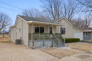 193 Chicago Rd, Paw Paw, IL 61353 - Photo 2