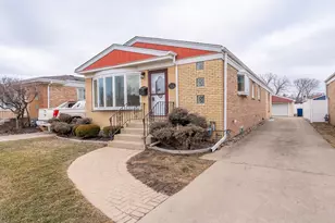 10224 McNerney Dr, Franklin Park, IL 60131 - Photo 1