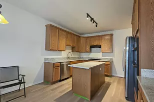 1268 Bradley Cir, Elgin, IL 60120 - Photo 12