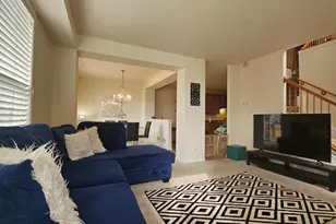 1268 Bradley Cir, Elgin, IL 60120 - Photo 6