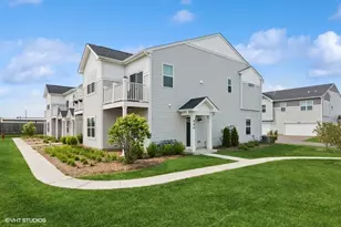 540 Comstock Rd, South Elgin, IL 60177 - Photo 1