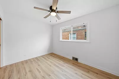 8846 S Dorchester Avenue, Chicago, IL 60619 - Photo 10