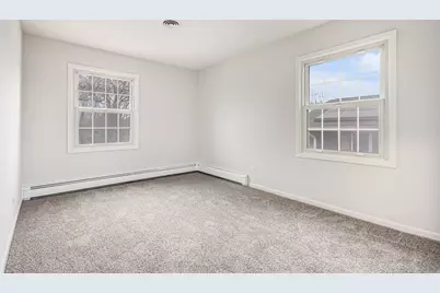 323 Chicago Road, Oswego, IL 60543 - Photo 18