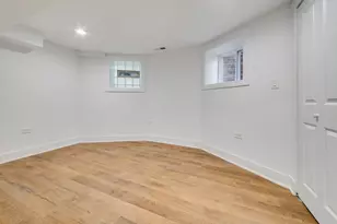 2453 N Mozart St, Chicago, IL 60647 - Photo 8