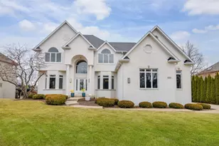 2347 Bird Ln, Batavia, IL 60510 - Photo 2