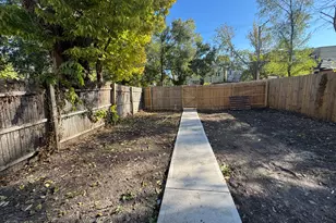 11333 S Edbrooke Ave, Chicago, IL 60628 - Photo 24