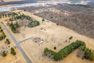 754 E Equestrian Pointe Dr, Oregon, IL 61061 - Photo 46