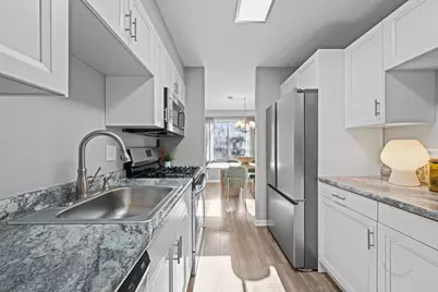 2924 Roberts Drive #8, Woodridge, IL 60517 - Photo 4