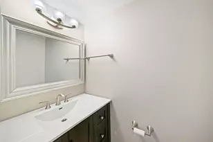 425 Harrison Ct, Vernon Hills, IL 60061 - Photo 10