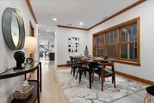 4546 N Knox Ave, Chicago, IL 60630 - Photo 6