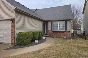 3509 Ballyford Dr, Bloomington, IL 61704 - Photo 2