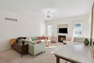 720 Cypress Dr, Colona, IL 61241 - Photo 4