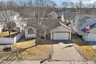 720 Cypress Dr, Colona, IL 61241 - Photo 28