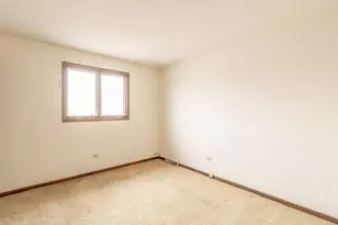 18549 Olde Farm Rd, Lansing, IL 60438 - Photo 12