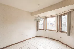 18549 Olde Farm Rd, Lansing, IL 60438 - Photo 6