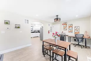 1006 Summit St, Joliet, IL 60435 - Photo 6