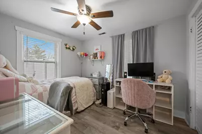 207 Second Street, Elgin, IL 60123 - Photo 12