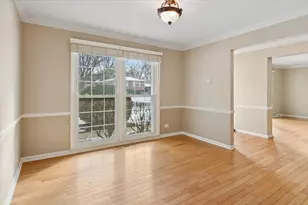 1123 Millrace Ln, Naperville, IL 60565 - Photo 4