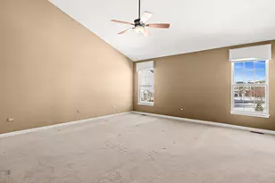 1146 Falcon Ridge Dr, Elgin, IL 60124 - Photo 24