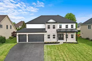 413 N Sycamore Ln, North Aurora, IL 60542 - Photo 4