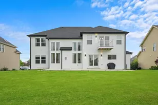 413 N Sycamore Ln, North Aurora, IL 60542 - Photo 40