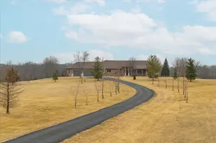 2935 Cottonwood Ln, Marseilles, IL 61341 - Photo 2