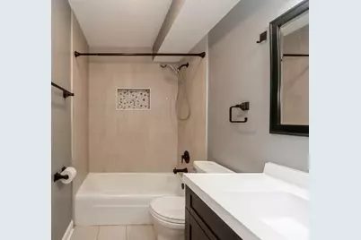 880 E Old Willow Road #175, Prospect Heights, IL 60070 - Photo 6